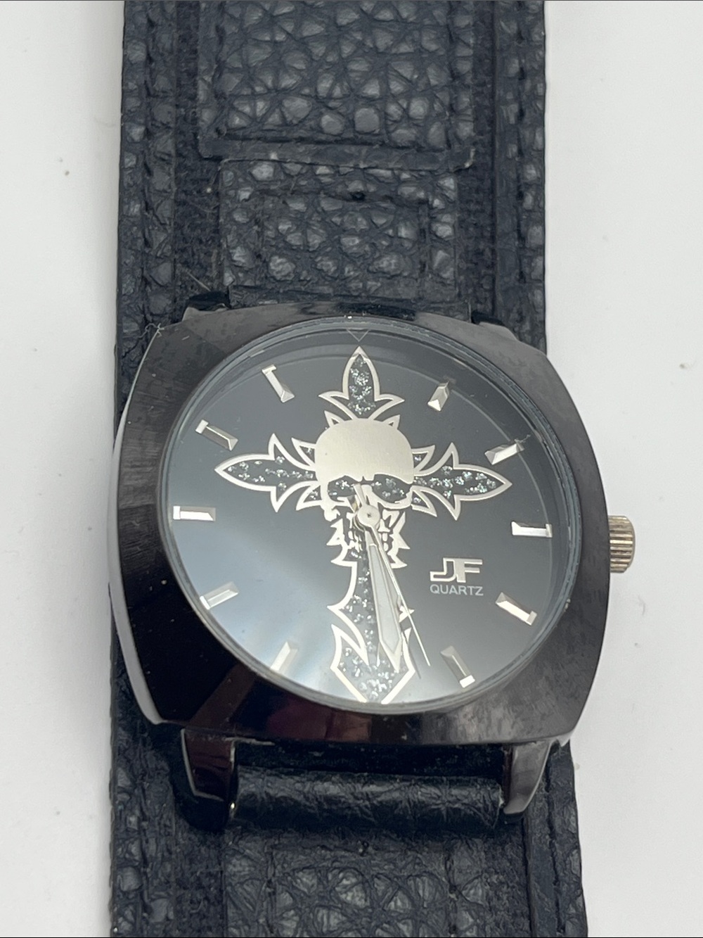 JF Men's Black Skull Cross Black Strap Watch